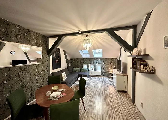 Zum Gruenen Hirsch Inkl. Parkplatz Daire